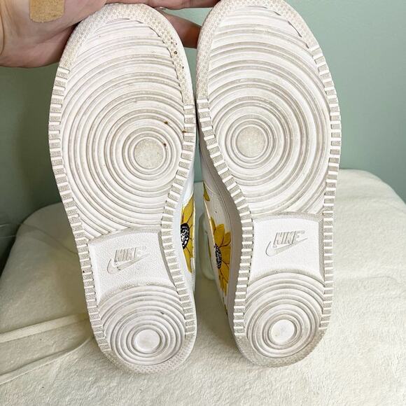 Nike Court Vision Low Womens 9.5 Sunflower White Leather Sneakers CD5434-100 - Picture 2 of 8